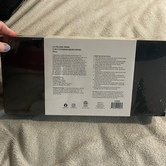 Hair dryer -  titanium brush dryer - Picture 3 of 3